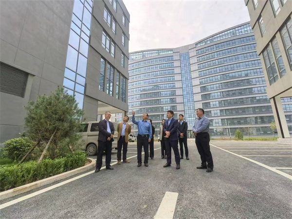 勁牛集團(tuán)迎來兩起重要客人