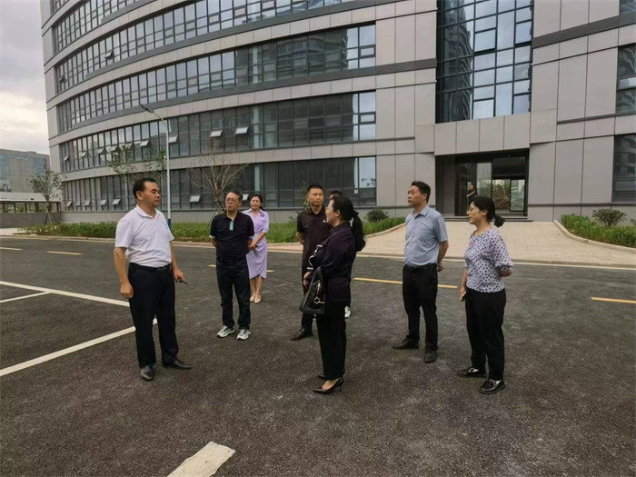 勁牛生物產(chǎn)業(yè)園的即將投入使用，更有力的保障了公司擴(kuò)產(chǎn)、提質(zhì)、增效、高質(zhì)量發(fā)展的需求。